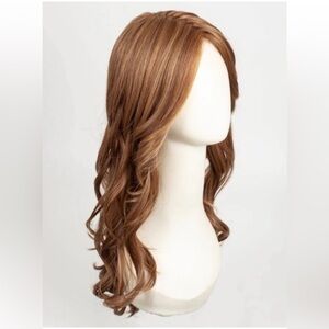 NEW Petite Raquel Welch Model Mode Long Wavy Wig Auburn Ginger Strawberry Blonde